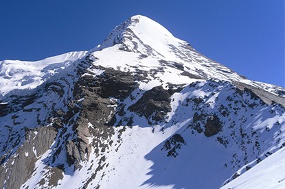 Pisang Peak Climbing